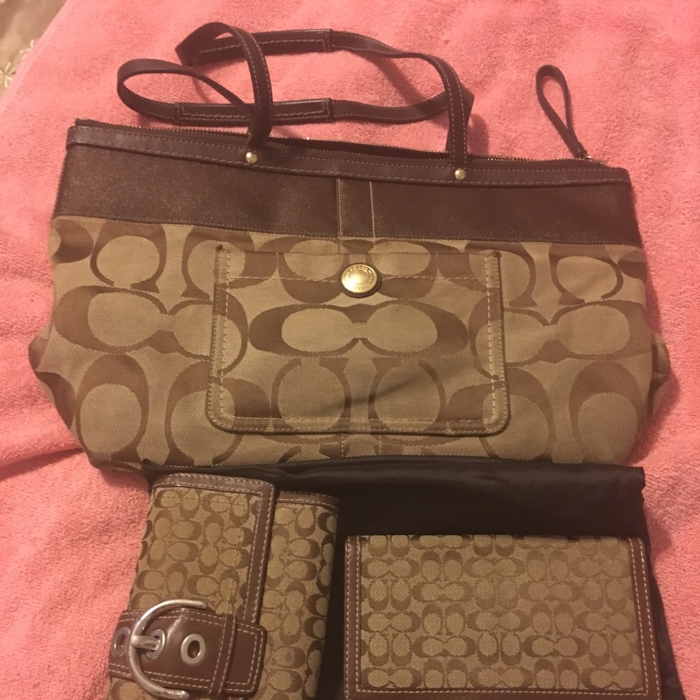 Authentic Coach Purse, Wallet & Check book cover
